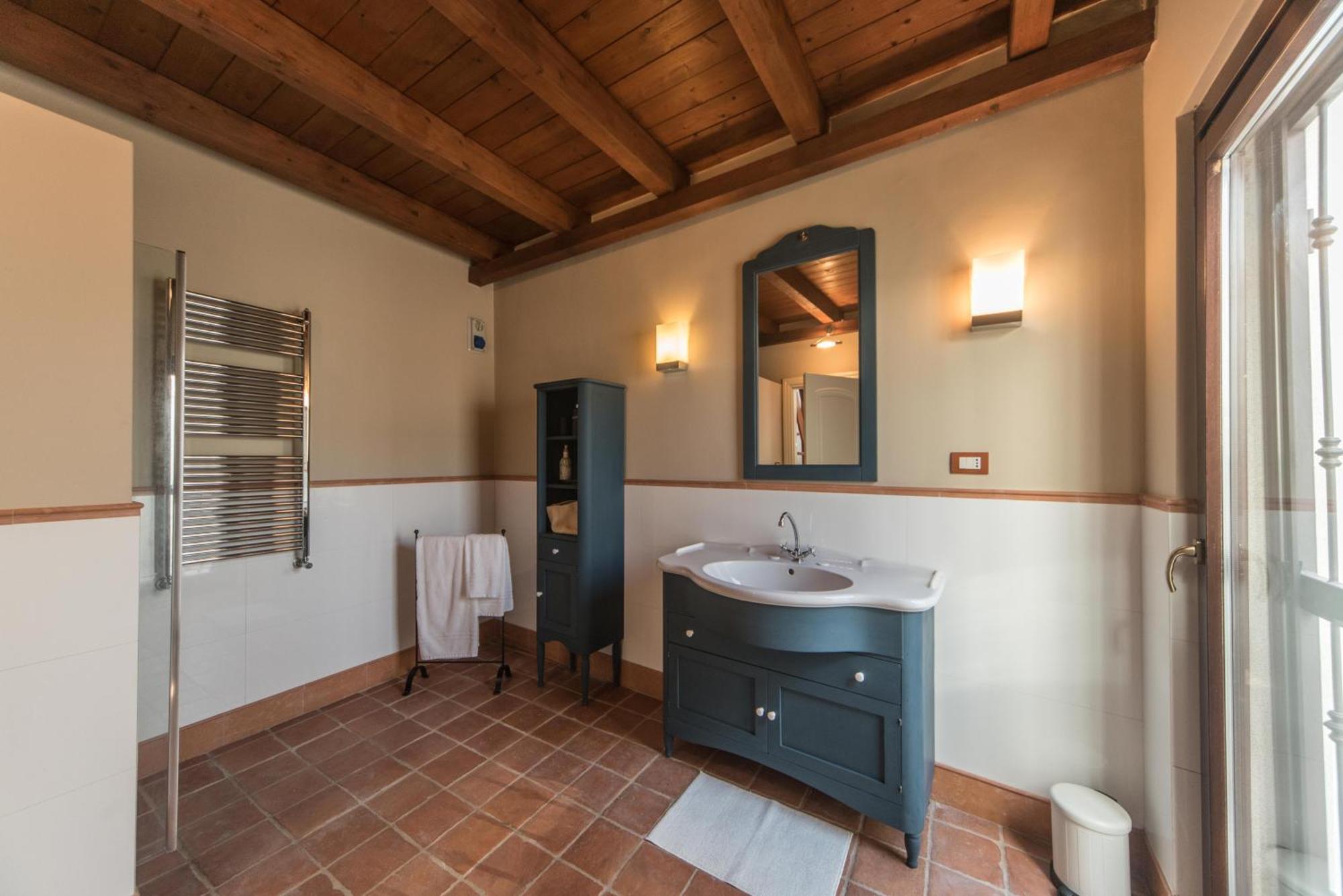 Sui Tetti Di Trani Harbour Suite Екстериор снимка